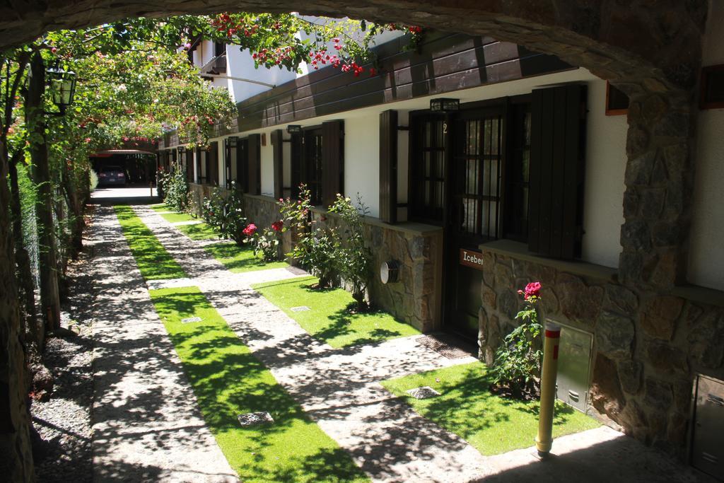 Apart Rose Garden Сан-Мартін-де-лос-Андес Екстер'єр фото