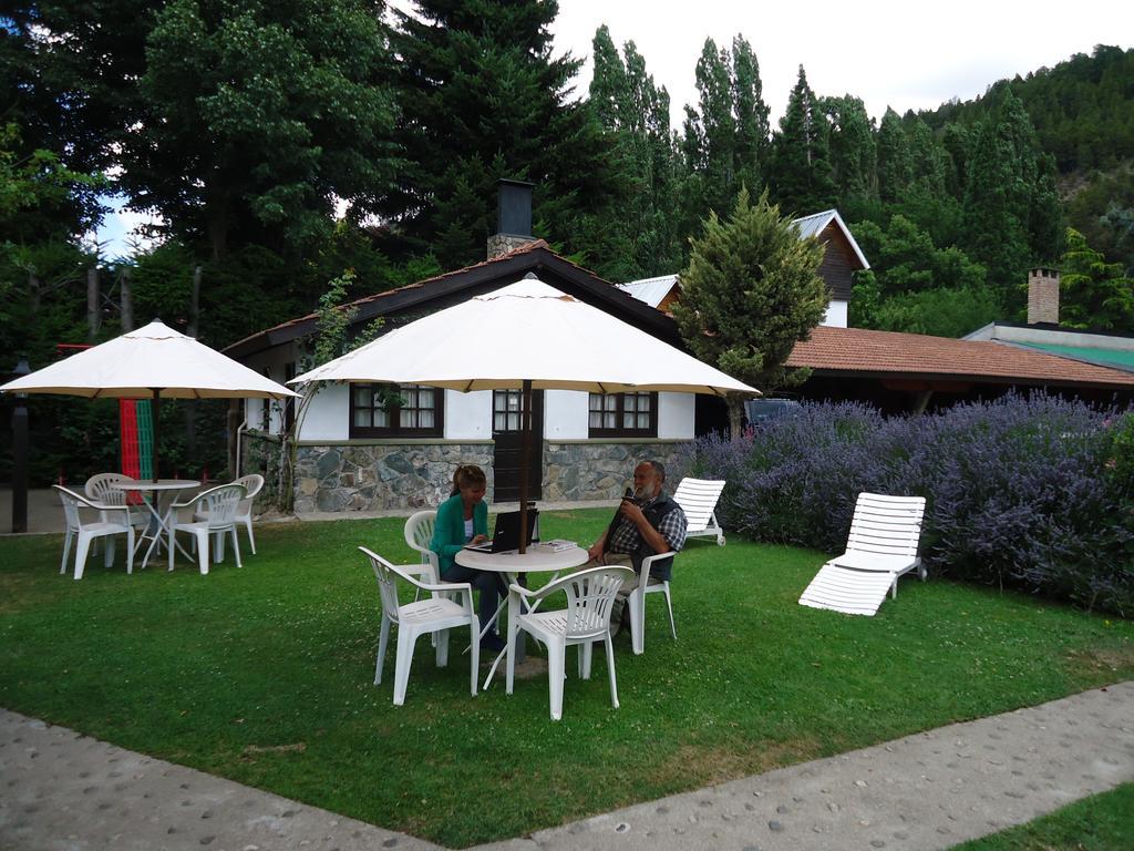 Apart Rose Garden Сан-Мартін-де-лос-Андес Екстер'єр фото